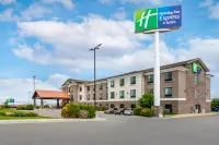 Holiday Inn Express & Suites Belgrade Hôtels à : Belgrade
