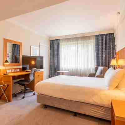 Holiday Inn BASILDON by IHG Rooms