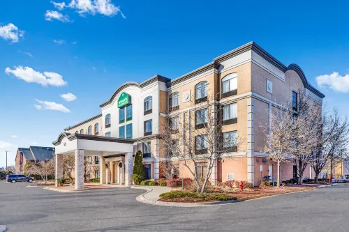 Wingate by Wyndham Schaumburg Hotels in Schaumburg