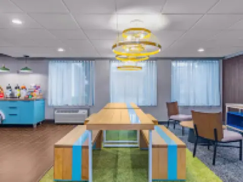 Spark by Hilton Clarks Summit Hotels in South Abington Township