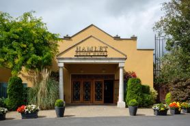 Hamlet Court Hotel