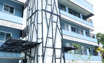 APA-Tree Boutique Hotel