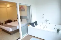 Hotel Amora Premium - Parkplatz