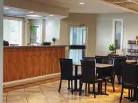 Baymont by Wyndham Lumberton NC - 조식 운영