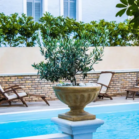 Armata Boutique Hotel