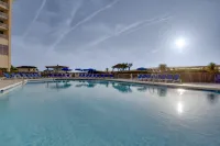 Holiday Inn Resort LUMINA ON WRIGHTSVILLE BEACH by IHG - Beach