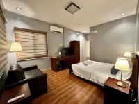 ฮาร์เบอร์ บลิส โรงแรม โรงแรมในโครอน