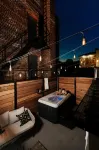 48 King West