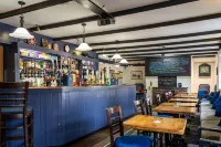 Rose & Crown - bars
