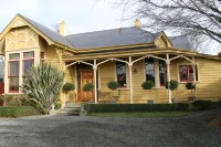 Villa Rouge B&B - bar