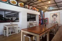 Red Orchid Hotel by Sajiwa - พร้อมอาหารเช้า