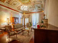 Hotel Fortuna Отели рядом с достопримечательностью «Улица Вануччи»