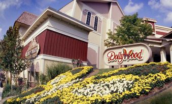 Travelodge by Wyndham Pigeon Forge Dollywood Lane