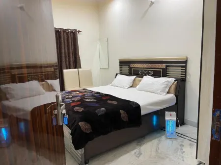 Homestay Comforts 500m from Amritsar Airport Отели рядом с Аэропорт Гуру Рам Дас
