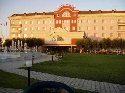 Atyrau Dastan Hotel Отели рядом с достопримечательностью «Ретро Парк»