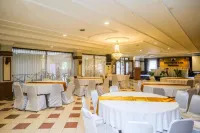 Surya Asia Hotel - balcón