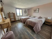 Les Grandes Mollières Hotels in Mallefougasse-Auges