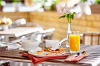 Staryij Dvorik na Mopra Hotel - Bãi đậu xe