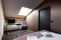 Nizhny Kanavinskaya Hotel