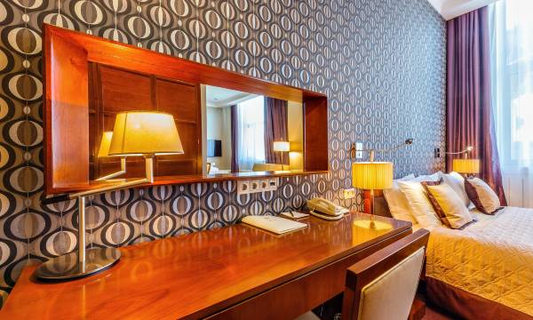 Hotel Rajkin Plaza