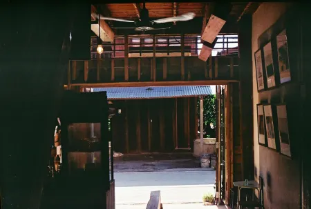 Mali Gallery Отели рядом с достопримечательностью «Kaeng Khut Khu»