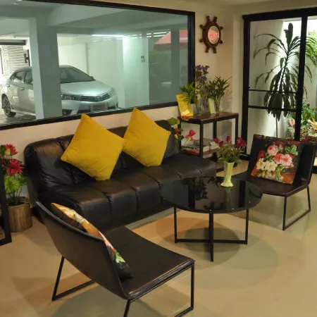 Double DD House at Mrt Sutthisarn Отели рядом с достопримечательностью «Станция метро Sutthisan»