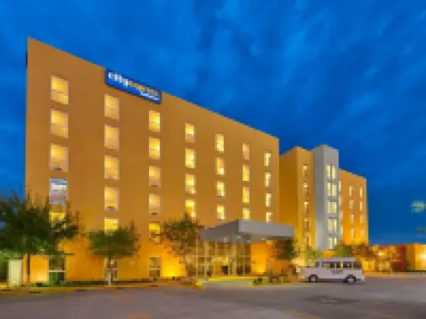 City Express by Marriott Silao Aeropuerto Hoteles en Silao