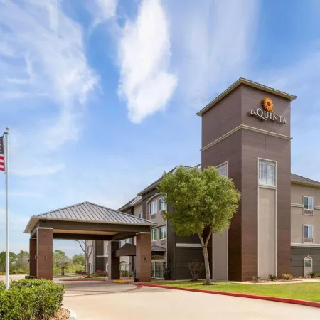 La Quinta Inn & Suites by Wyndham Angleton