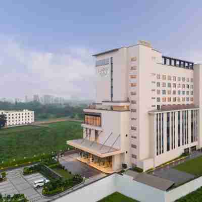 Crowne Plaza LUCKNOW by IHG Hotel Exterior