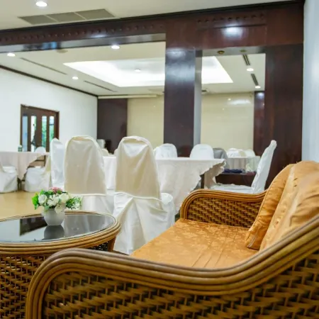 Royal Diamond Hotel