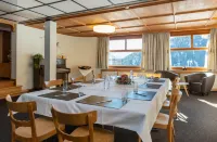 Hotel Restaurant Capricorns - parking