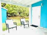Dawson’s Hideaway Hotels near Paradise Beach