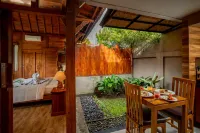 Pertiwi Uma Sari - Bungalow