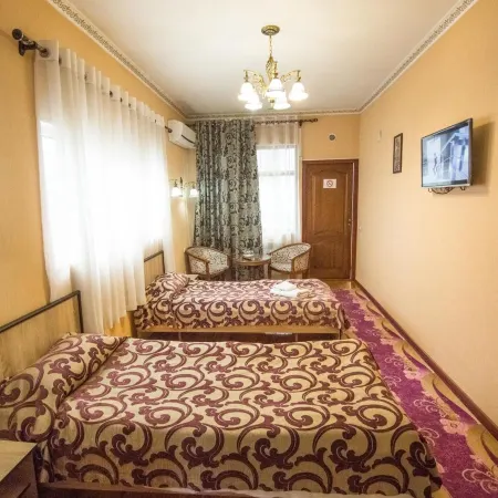 Eco House Hotels in Osh
