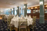 Dooly's Hotel - breakfast