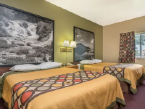 Super 8 by Wyndham Beresford Hotels in Beresford