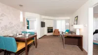 Residence Inn by Marriott Grand Rapids West فنادق في Grandville