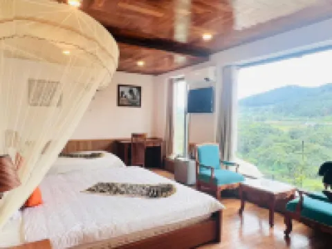 Homestay Thac Lien Khuong 德重縣酒店