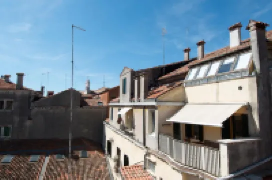 Al Portico Guest House