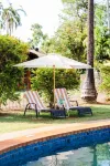 Contour Hotel - Pools