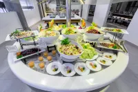 Aliya Resort and Spa - Thema Collection - breakfast