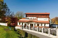 Hotel Piotr Spa&Wellness فنادق في Szczawno-Zdroj