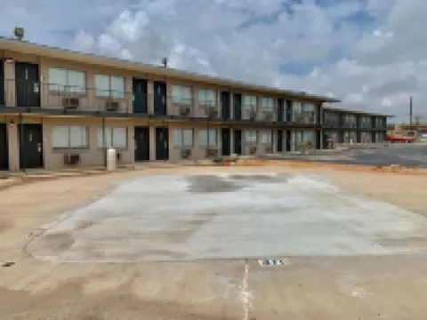 Rodeway Inn Midland South Hotels in Midland