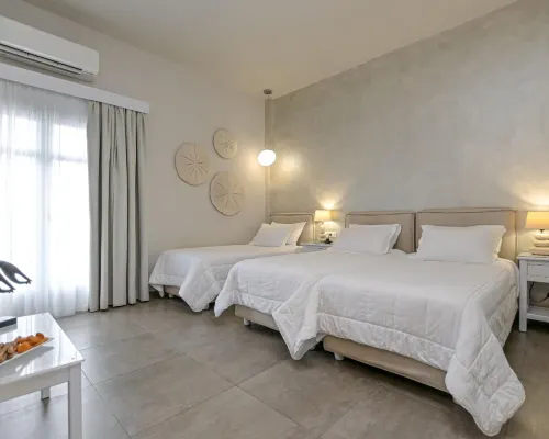 Hotel Grotta Hotels near شاطئ بلاكا