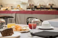 Hotel Montreal - breakfast