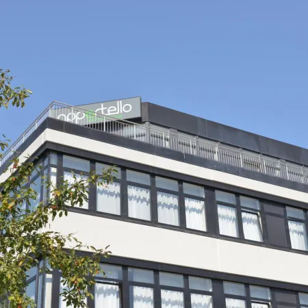 Appartello Smarttime Living Hamburg Отели рядом с достопримечательностью «Озеро Брамфелдер»