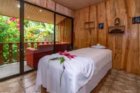Ara Ambigua Lodge - ที่มีสปา