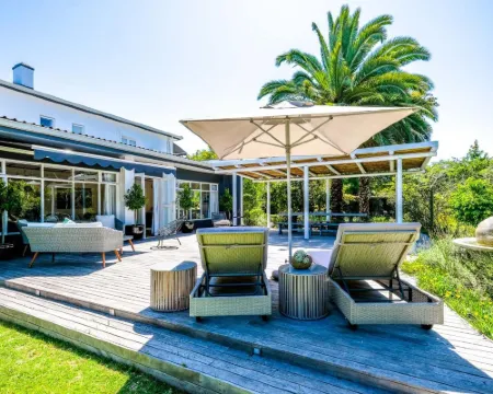 オウデ ベルグ ゲストハウス ジョージのホテル