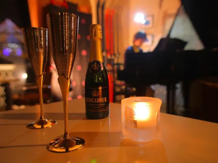 Hotel Moc Отели в г. Мёко