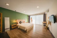 Thalay Cha-am by Tha